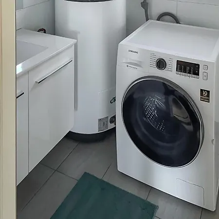 Сasa de vacaciones Lovely In Sandviga With House Sea View *