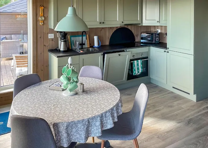 Lovely In Sandviga With House Sea View Сasa de vacaciones *